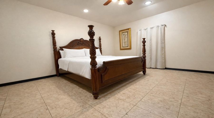 326 Lake Carnegie Ct., LAREDO, Texas 78041, 4 Bedrooms Bedrooms, 9 Rooms Rooms,4 BathroomsBathrooms,Residential,For Sale,326 Lake Carnegie Ct.,20261946