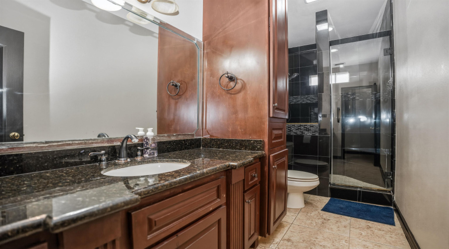 326 Lake Carnegie Ct., LAREDO, Texas 78041, 4 Bedrooms Bedrooms, 9 Rooms Rooms,4 BathroomsBathrooms,Residential,For Sale,326 Lake Carnegie Ct.,20261946