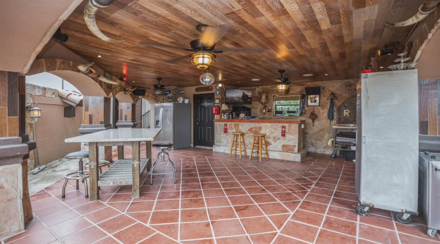 326 Lake Carnegie Ct., LAREDO, Texas 78041, 4 Bedrooms Bedrooms, 9 Rooms Rooms,4 BathroomsBathrooms,Residential,For Sale,326 Lake Carnegie Ct.,20261946