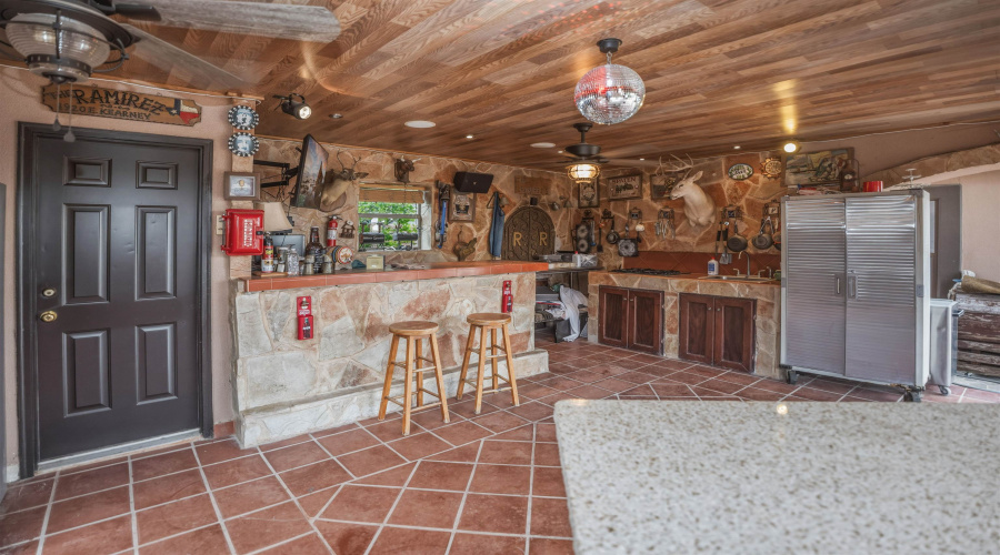 326 Lake Carnegie Ct., LAREDO, Texas 78041, 4 Bedrooms Bedrooms, 9 Rooms Rooms,4 BathroomsBathrooms,Residential,For Sale,326 Lake Carnegie Ct.,20261946