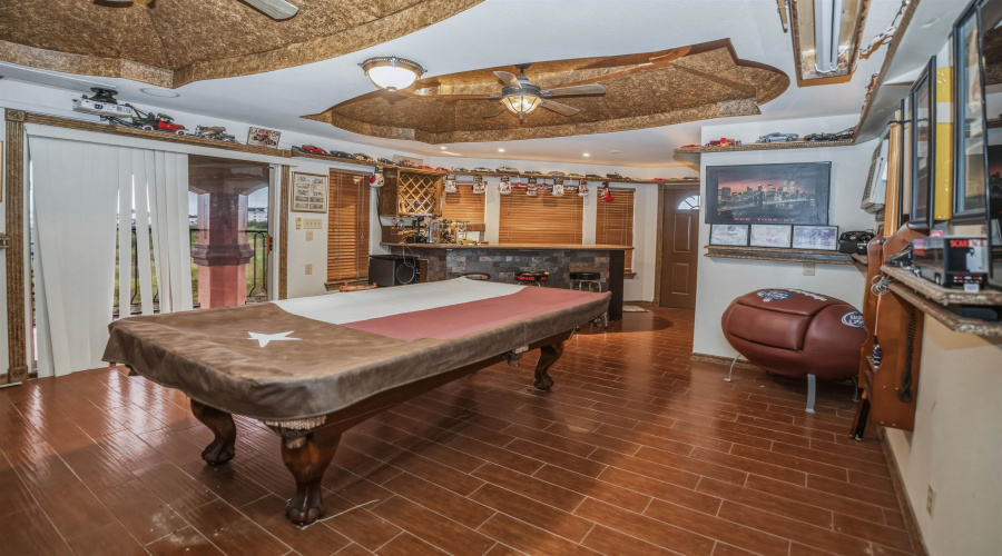 326 Lake Carnegie Ct., LAREDO, Texas 78041, 4 Bedrooms Bedrooms, 9 Rooms Rooms,4 BathroomsBathrooms,Residential,For Sale,326 Lake Carnegie Ct.,20261946