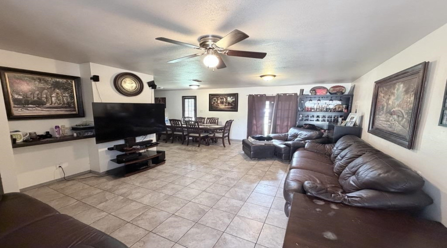 9624 Partridge Lp, Laredo, Texas 78046, 3 Bedrooms Bedrooms, 3 Rooms Rooms,2 BathroomsBathrooms,Residential,For Sale,9624 Partridge Lp,20261952