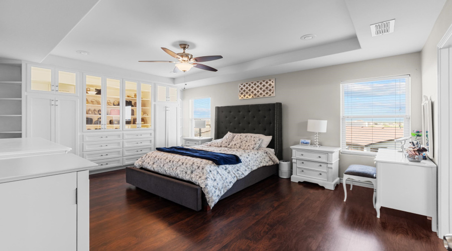 537 Altozano Dr, Laredo, Texas 78045, 4 Bedrooms Bedrooms, 7 Rooms Rooms,2 BathroomsBathrooms,Residential,For Sale,537 Altozano Dr,20261953