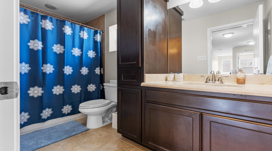 537 Altozano Dr, Laredo, Texas 78045, 4 Bedrooms Bedrooms, 7 Rooms Rooms,2 BathroomsBathrooms,Residential,For Sale,537 Altozano Dr,20261953