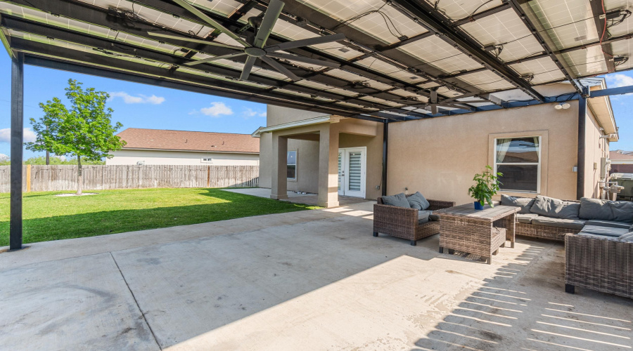 537 Altozano Dr, Laredo, Texas 78045, 4 Bedrooms Bedrooms, 7 Rooms Rooms,2 BathroomsBathrooms,Residential,For Sale,537 Altozano Dr,20261953