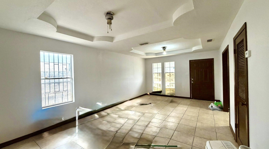 1419 Reagan Dr, Laredo, Texas 78046, 3 Bedrooms Bedrooms, 5 Rooms Rooms,2 BathroomsBathrooms,Residential,For Rent,1419 Reagan Dr,20261954