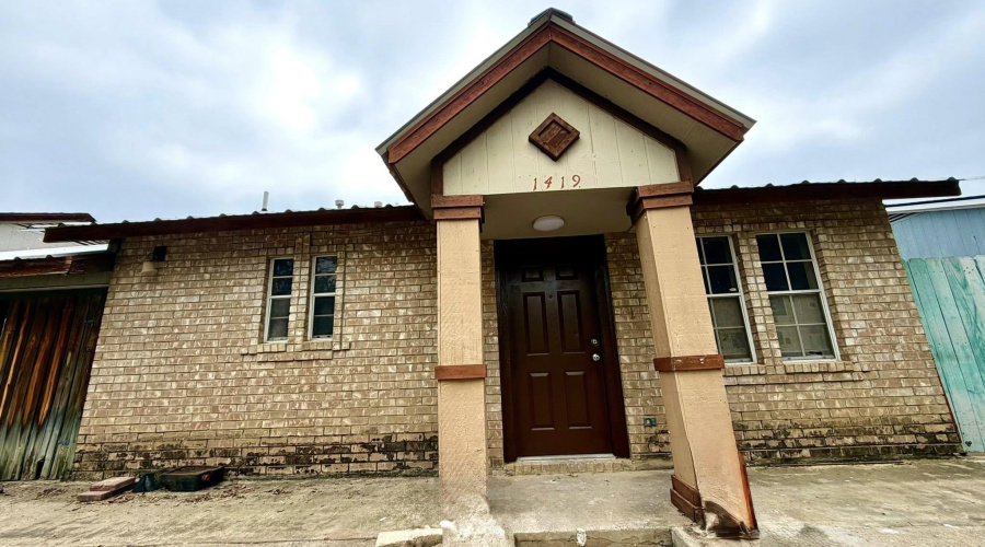 1419 Reagan Dr, Laredo, Texas 78046, 3 Bedrooms Bedrooms, 5 Rooms Rooms,2 BathroomsBathrooms,Residential,For Rent,1419 Reagan Dr,20261954