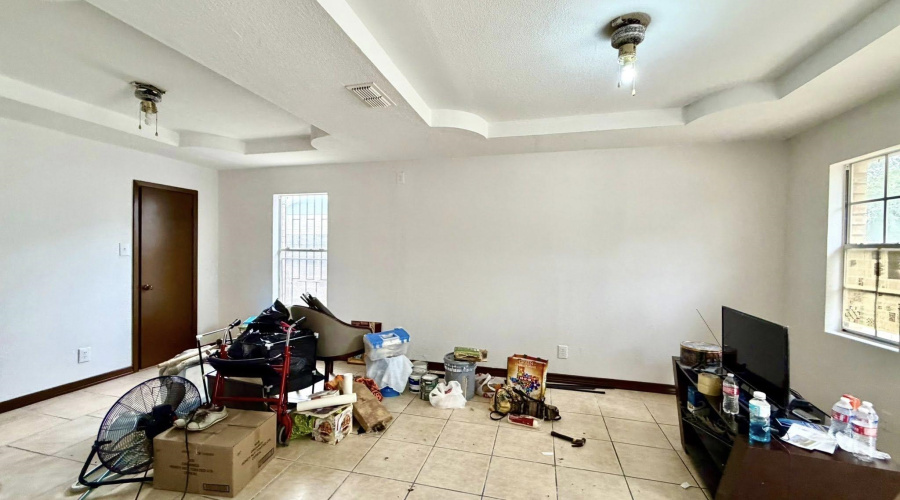 1419 Reagan Dr, Laredo, Texas 78046, 3 Bedrooms Bedrooms, 5 Rooms Rooms,2 BathroomsBathrooms,Residential,For Rent,1419 Reagan Dr,20261954