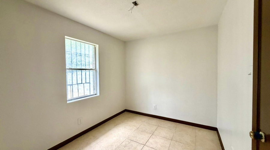 1419 Reagan Dr, Laredo, Texas 78046, 3 Bedrooms Bedrooms, 5 Rooms Rooms,2 BathroomsBathrooms,Residential,For Rent,1419 Reagan Dr,20261954