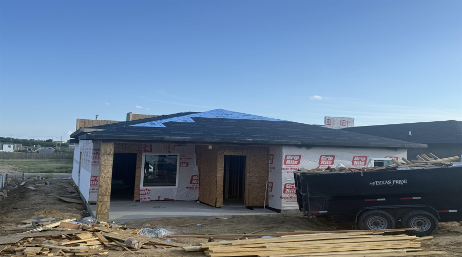 220 Lusitano Dr., laredo, Texas 78046, 4 Bedrooms Bedrooms, 6 Rooms Rooms,2 BathroomsBathrooms,Residential,For Sale,220 Lusitano Dr.,20261955