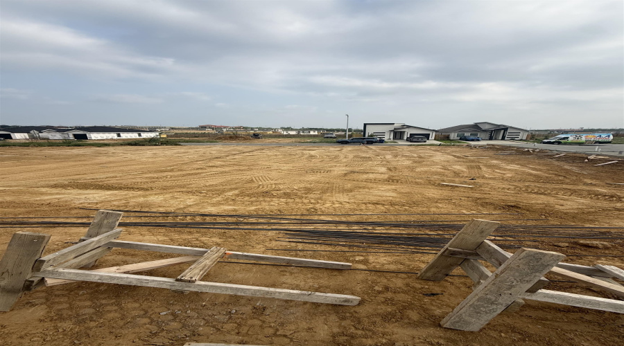 220 Lusitano Dr., laredo, Texas 78046, 4 Bedrooms Bedrooms, 6 Rooms Rooms,2 BathroomsBathrooms,Residential,For Sale,220 Lusitano Dr.,20261955