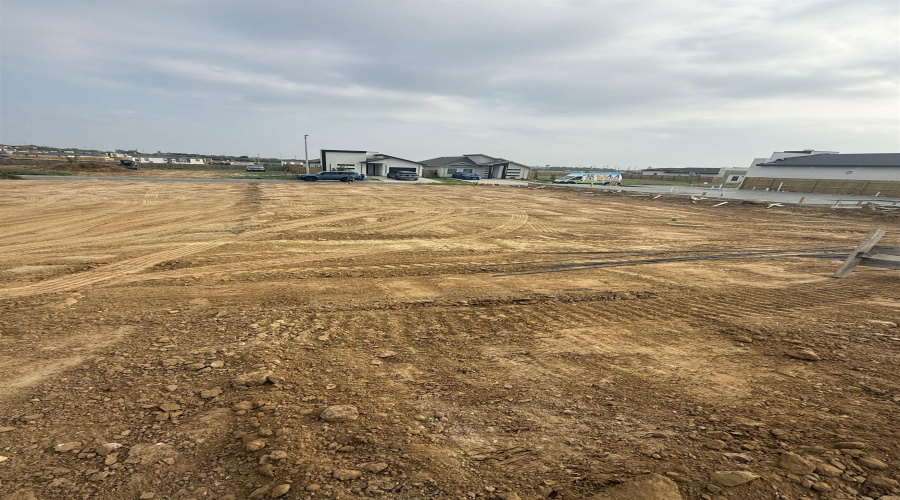 220 Lusitano Dr., laredo, Texas 78046, 4 Bedrooms Bedrooms, 6 Rooms Rooms,2 BathroomsBathrooms,Residential,For Sale,220 Lusitano Dr.,20261955