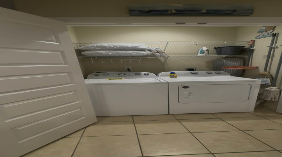 101 E Capricorn Dr., South Padre Island, Texas 78597, 2 Bedrooms Bedrooms, 8 Rooms Rooms,2 BathroomsBathrooms,Residential,For Rent,101 E Capricorn Dr.,20261956