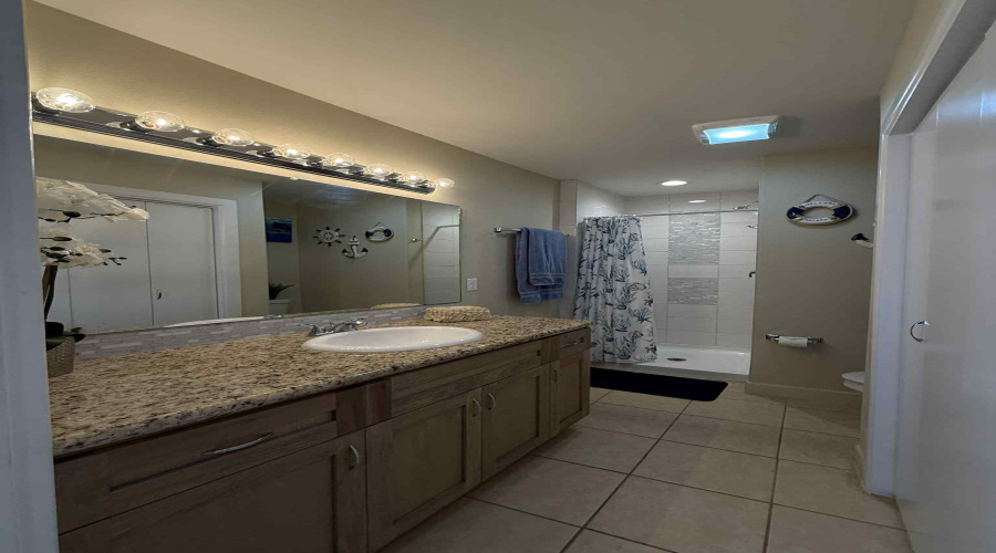 101 E Capricorn Dr., South Padre Island, Texas 78597, 2 Bedrooms Bedrooms, 8 Rooms Rooms,2 BathroomsBathrooms,Residential,For Rent,101 E Capricorn Dr.,20261958