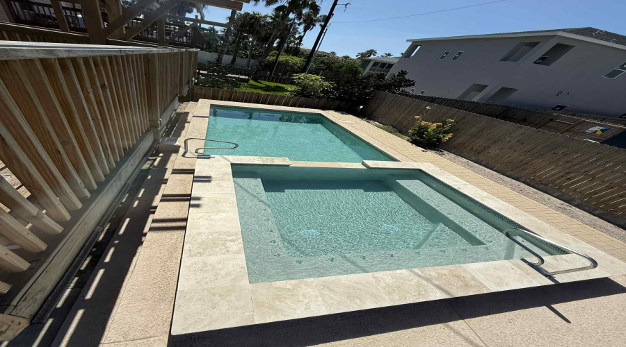 101 E Capricorn Dr., South Padre Island, Texas 78597, 2 Bedrooms Bedrooms, 8 Rooms Rooms,2 BathroomsBathrooms,Residential,For Rent,101 E Capricorn Dr.,20261958