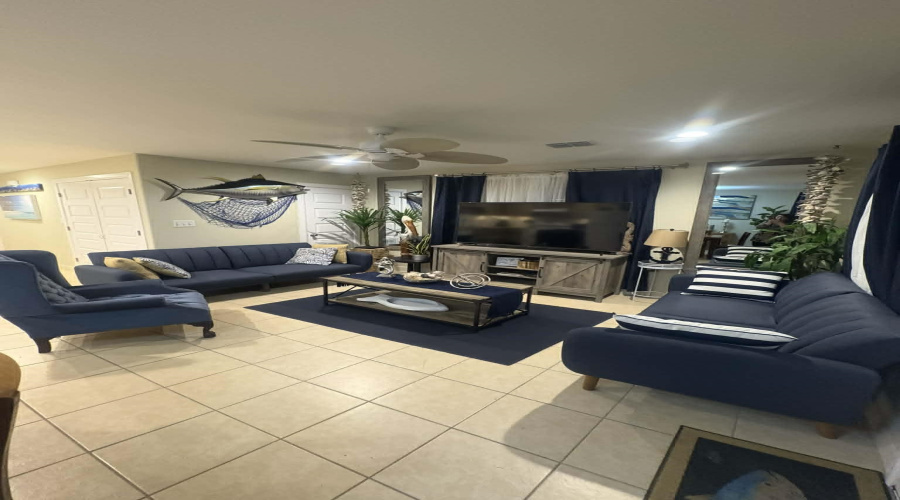 101 E Capricorn Dr., South Padre Island, Texas 78597, 2 Bedrooms Bedrooms, 8 Rooms Rooms,2 BathroomsBathrooms,Residential,For Rent,101 E Capricorn Dr.,20261958