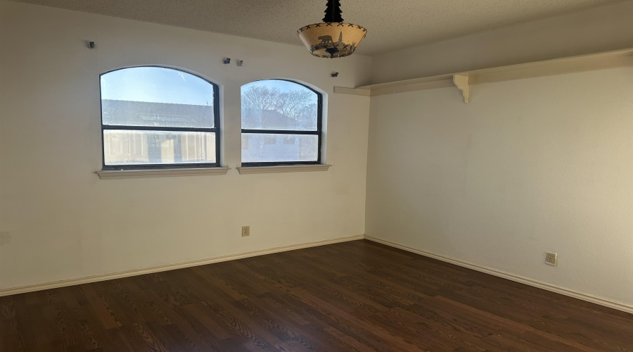100 E Village Blvd, LAREDO, Texas 78041, 3 Bedrooms Bedrooms, 5 Rooms Rooms,2 BathroomsBathrooms,Residential,For Rent,100 E Village Blvd,20261959