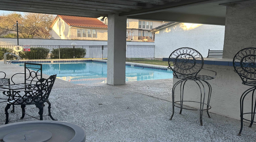 100 E Village Blvd, LAREDO, Texas 78041, 3 Bedrooms Bedrooms, 5 Rooms Rooms,2 BathroomsBathrooms,Residential,For Rent,100 E Village Blvd,20261959