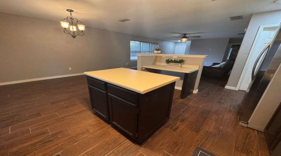 101 Jacales Ct, Laredo, Texas 78045, 3 Bedrooms Bedrooms, 5 Rooms Rooms,2 BathroomsBathrooms,Residential,For Sale,101 Jacales Ct,20261960
