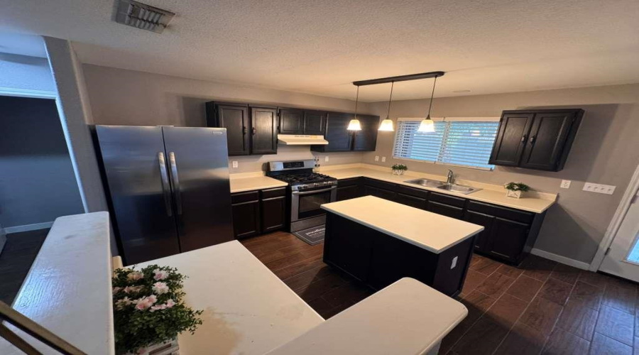 101 Jacales Ct, Laredo, Texas 78045, 3 Bedrooms Bedrooms, 5 Rooms Rooms,2 BathroomsBathrooms,Residential,For Sale,101 Jacales Ct,20261960