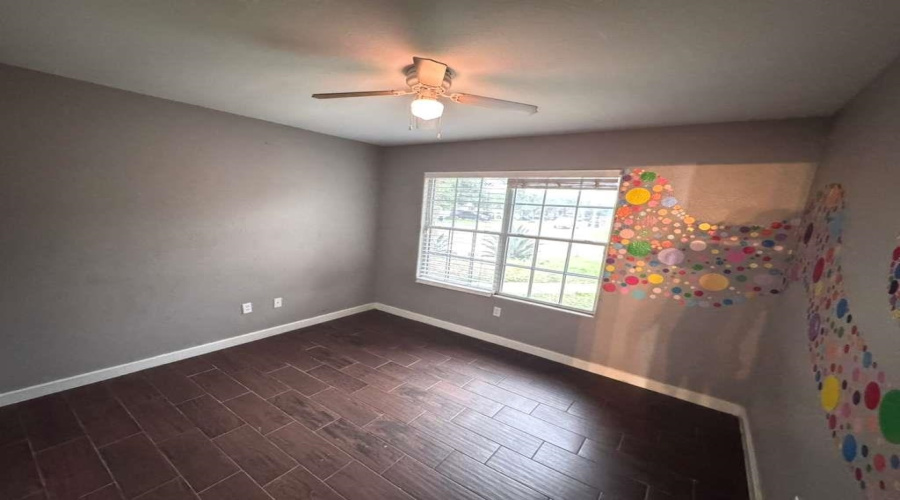 101 Jacales Ct, Laredo, Texas 78045, 3 Bedrooms Bedrooms, 5 Rooms Rooms,2 BathroomsBathrooms,Residential,For Sale,101 Jacales Ct,20261960