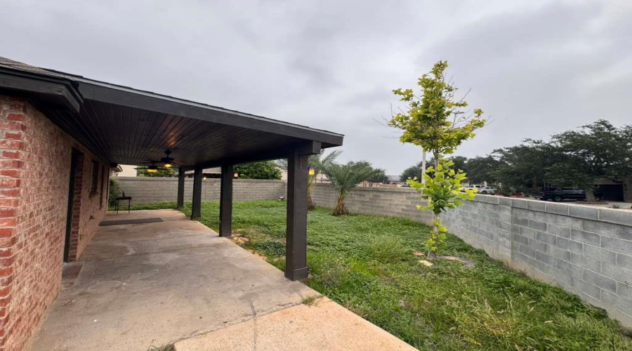 101 Jacales Ct, Laredo, Texas 78045, 3 Bedrooms Bedrooms, 5 Rooms Rooms,2 BathroomsBathrooms,Residential,For Sale,101 Jacales Ct,20261960