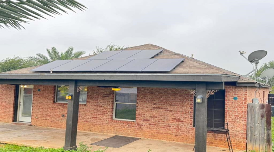 101 Jacales Ct, Laredo, Texas 78045, 3 Bedrooms Bedrooms, 5 Rooms Rooms,2 BathroomsBathrooms,Residential,For Sale,101 Jacales Ct,20261960