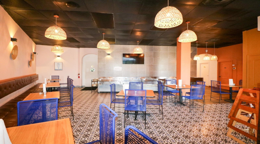 401 Shiloh Dr, Laredo, Texas 78045, 1 Room Rooms,4 BathroomsBathrooms,Commercial retail/office,For Sale,401 Shiloh Dr,20261966