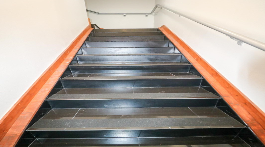 401 Shiloh Dr, Laredo, Texas 78045, 1 Room Rooms,4 BathroomsBathrooms,Commercial retail/office,For Sale,401 Shiloh Dr,20261966