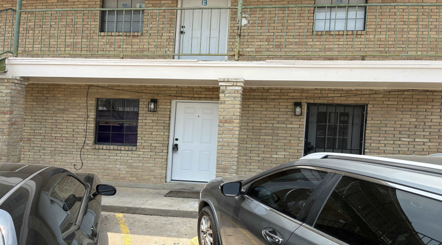 3001 E Price St, LAREDO, Texas 78043, 1 Bedroom Bedrooms, 5 Rooms Rooms,1 BathroomBathrooms,Residential,For Rent,3001 E Price St,20261962