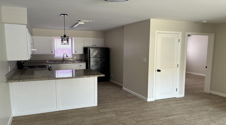 3001 E Price St, LAREDO, Texas 78043, 1 Bedroom Bedrooms, 5 Rooms Rooms,1 BathroomBathrooms,Residential,For Rent,3001 E Price St,20261962