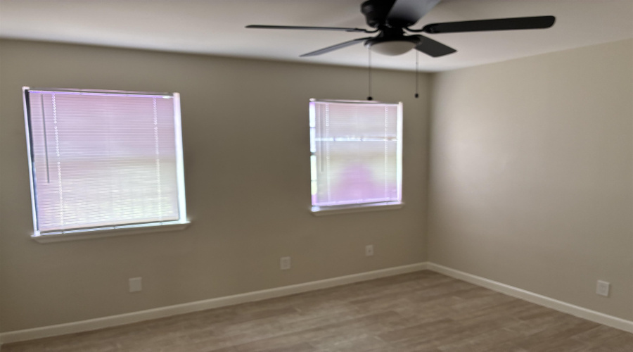 3001 E Price St, LAREDO, Texas 78043, 1 Bedroom Bedrooms, 5 Rooms Rooms,1 BathroomBathrooms,Residential,For Rent,3001 E Price St,20261962