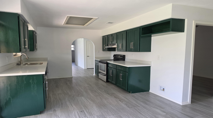 1233 St Patrick Dr, Laredo, Texas 78045, 3 Bedrooms Bedrooms, 7 Rooms Rooms,2 BathroomsBathrooms,Residential,For Sale,1233 St Patrick Dr,20261963