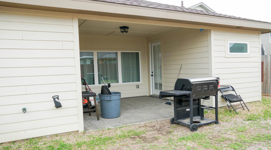 2510 Sambar Lp, Laredo, Texas 78045, 3 Bedrooms Bedrooms, 5 Rooms Rooms,2 BathroomsBathrooms,Residential,For Sale,2510 Sambar Lp,20261965