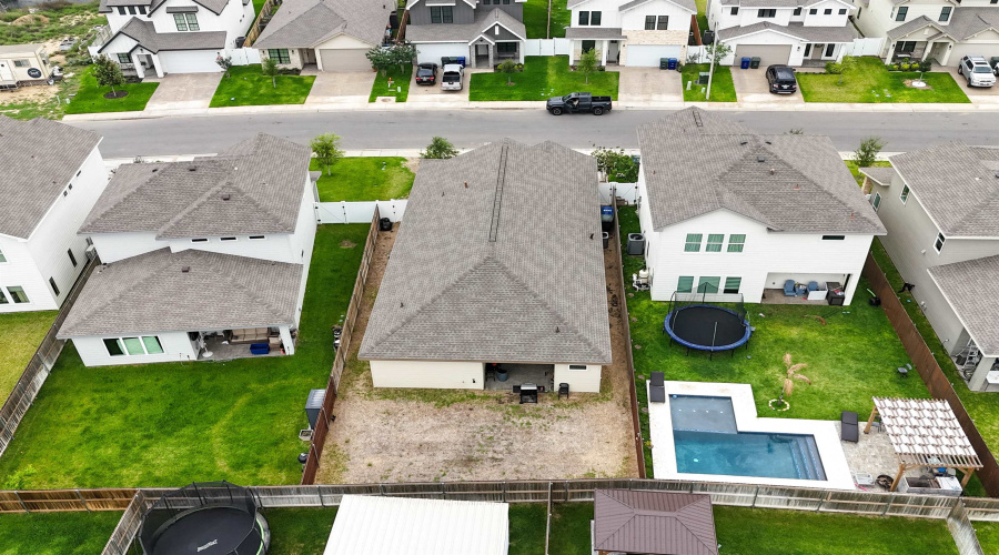 2510 Sambar Lp, Laredo, Texas 78045, 3 Bedrooms Bedrooms, 5 Rooms Rooms,2 BathroomsBathrooms,Residential,For Sale,2510 Sambar Lp,20261965