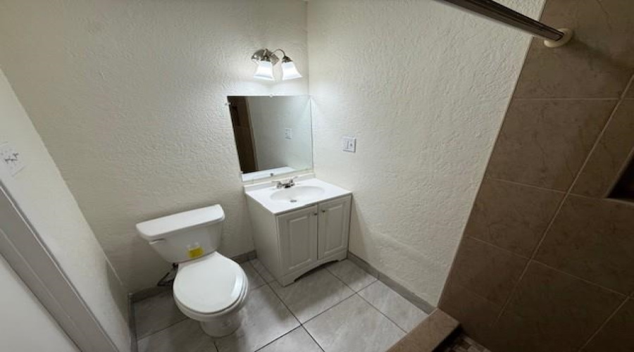 1912 Hidalgo St, Laredo, Texas 78040, 2 Bedrooms Bedrooms, 4 Rooms Rooms,1 BathroomBathrooms,Residential,For Rent,1912 Hidalgo St,20261967