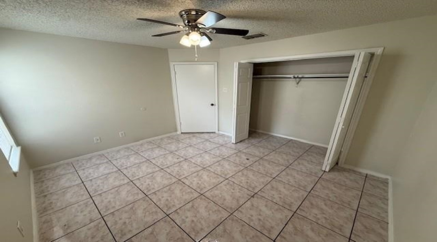 1502 San Pedro St, Laredo, Texas 78041, 2 Bedrooms Bedrooms, 4 Rooms Rooms,1 BathroomBathrooms,Residential,For Rent,1502 San Pedro St,20261969