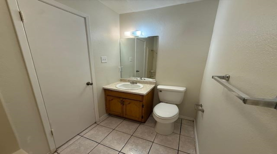 1502 San Pedro St, Laredo, Texas 78041, 2 Bedrooms Bedrooms, 4 Rooms Rooms,1 BathroomBathrooms,Residential,For Rent,1502 San Pedro St,20261969