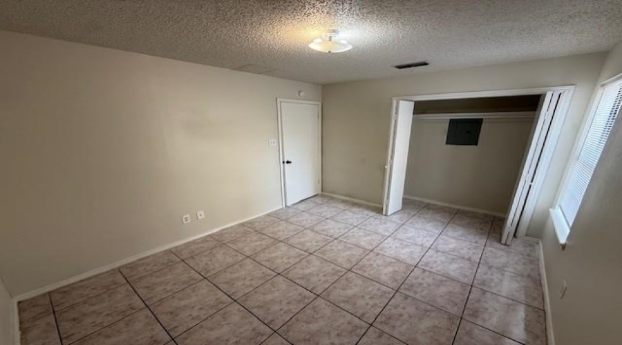 1502 San Pedro St, Laredo, Texas 78041, 2 Bedrooms Bedrooms, 4 Rooms Rooms,1 BathroomBathrooms,Residential,For Rent,1502 San Pedro St,20261969