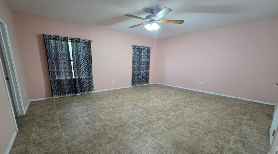 5507 Marlin Dr, Laredo, Texas 78043, 3 Bedrooms Bedrooms, 6 Rooms Rooms,2 BathroomsBathrooms,Residential,For Rent,5507 Marlin Dr,20261972