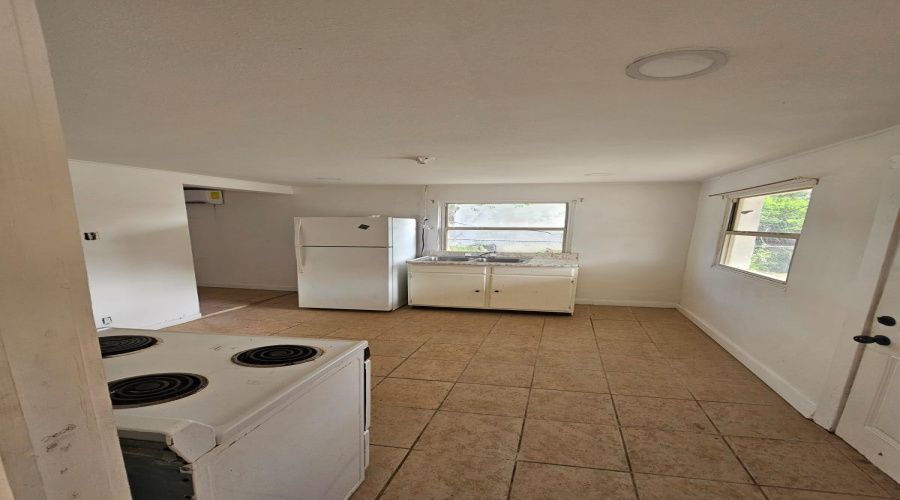 2419 Sanchez St, Laredo, Texas 78040, 2 Bedrooms Bedrooms, 4 Rooms Rooms,1 BathroomBathrooms,Residential,For Rent,2419 Sanchez St,20261973