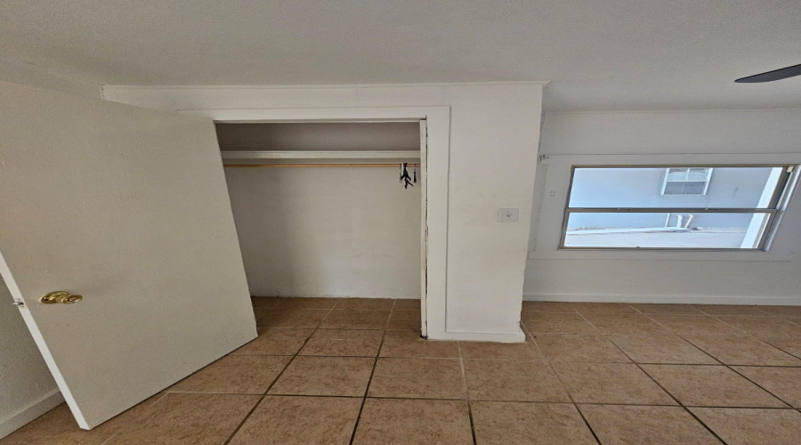 2419 Sanchez St, Laredo, Texas 78040, 2 Bedrooms Bedrooms, 4 Rooms Rooms,1 BathroomBathrooms,Residential,For Rent,2419 Sanchez St,20261973