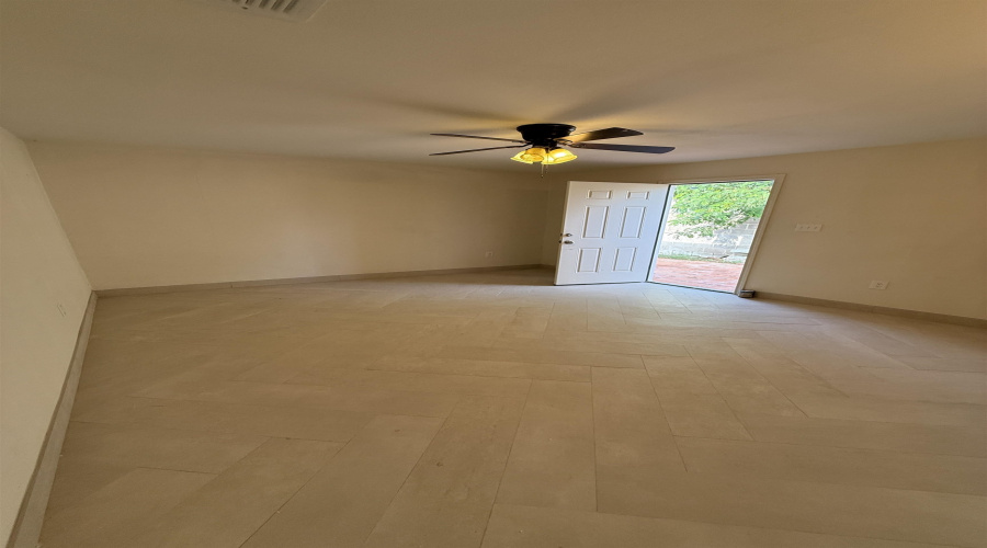 2909 Bismark St, Laredo, Texas 78043, 4 Bedrooms Bedrooms, 8 Rooms Rooms,4 BathroomsBathrooms,Residential,For Sale,2909 Bismark St,20261974