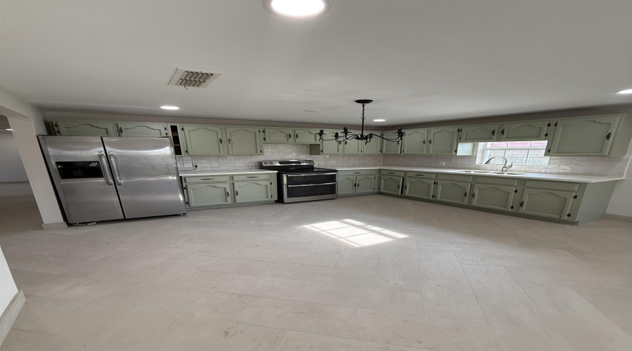 2909 Bismark St, Laredo, Texas 78043, 4 Bedrooms Bedrooms, 8 Rooms Rooms,4 BathroomsBathrooms,Residential,For Sale,2909 Bismark St,20261974