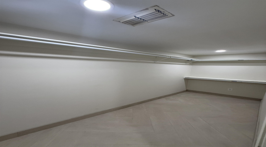 2909 Bismark St, Laredo, Texas 78043, 4 Bedrooms Bedrooms, 8 Rooms Rooms,4 BathroomsBathrooms,Residential,For Sale,2909 Bismark St,20261974