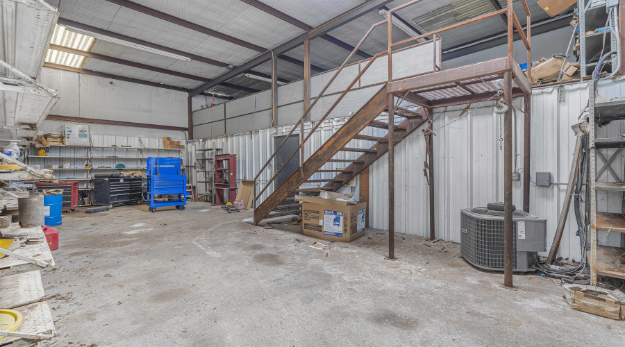 101 N US Highway 83, Laredo, Texas 78043, 1 Room Rooms,1 BathroomBathrooms,Commercial retail/office,For Sale,101 N US Highway 83,20261986