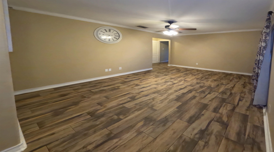 3606 Brumoso Ct., Laredo, Texas 78046, 5 Bedrooms Bedrooms, 9 Rooms Rooms,2 BathroomsBathrooms,Residential,For Sale,3606 Brumoso Ct.,20261984