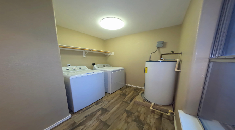 3606 Brumoso Ct., Laredo, Texas 78046, 5 Bedrooms Bedrooms, 9 Rooms Rooms,2 BathroomsBathrooms,Residential,For Sale,3606 Brumoso Ct.,20261984