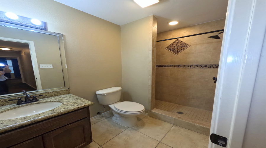 3606 Brumoso Ct., Laredo, Texas 78046, 5 Bedrooms Bedrooms, 9 Rooms Rooms,2 BathroomsBathrooms,Residential,For Sale,3606 Brumoso Ct.,20261984