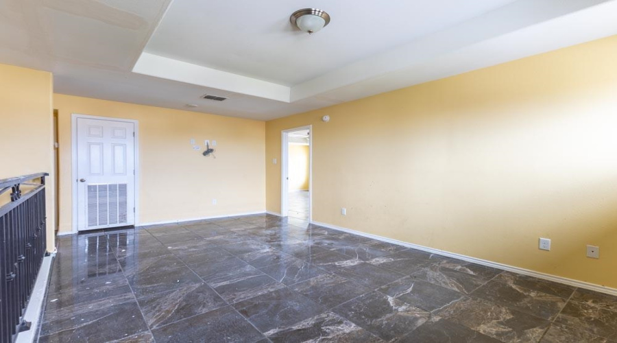 5501 Brava Dr., Laredo, Texas 78046, 5 Bedrooms Bedrooms, 8 Rooms Rooms,2 BathroomsBathrooms,Residential,For Sale,5501 Brava Dr.,20261990
